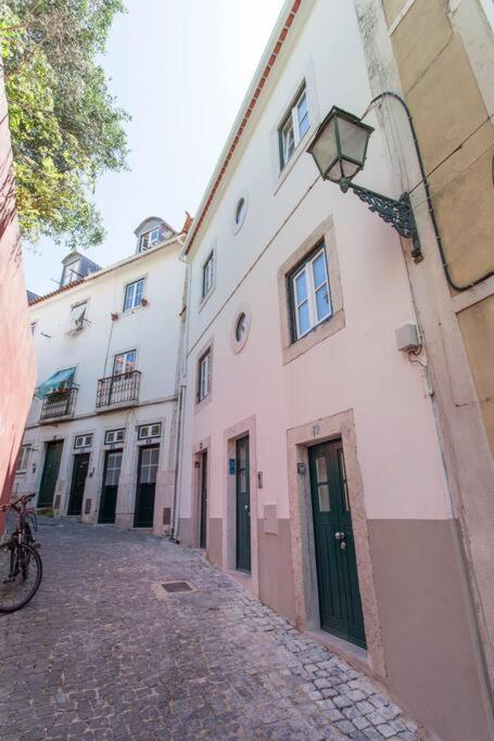 Sao Vicente IV - Eco-Flat With French Balcony & View Lejlighed Lisboa Eksteriør billede